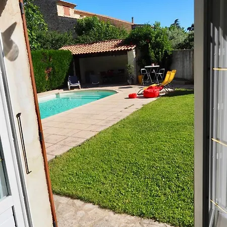 En Provence-luberon - Piscine Et Calme Hébergement de vacances Volx